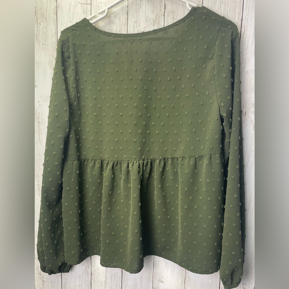 SHEIN Green Buttoned Peplum Blouse size Medium - Picture 3 of 7